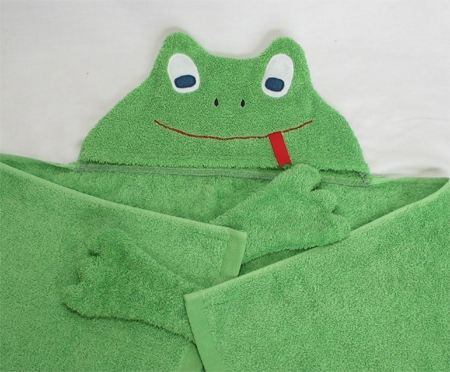 childs bath mate green frog hooded bath tubby towel