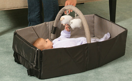 Infantino Easy Fold Travel Bed : Style and Comfort for Your Baby on the Go